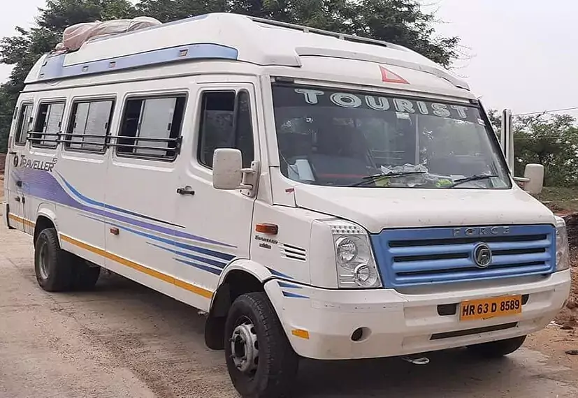 16 seater tempo traveller